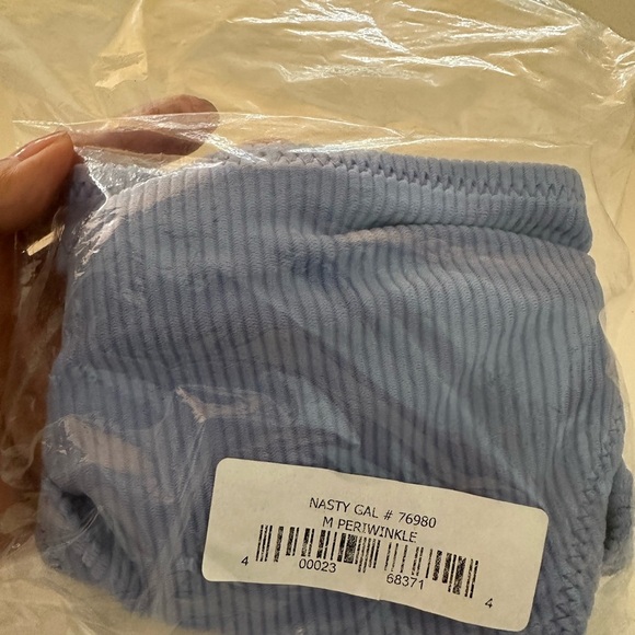 Nasty Gal Medium Periwinkle Cheeky Bikini Bottom Brand New - Picture 4 of 4
